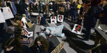 Poland Bans Abortion, Sparks Nation-Wide Protests