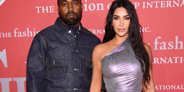 Kim Kardashian & Kanye West Said To Have Lost Trust And Is Desperate to Divorce