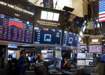 New York Stock Exchange Puts A Hold On Delisting Of Three Chinese Companies