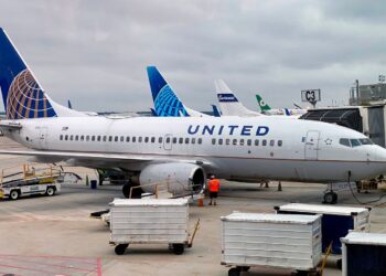 More Job Losses Imminent At United Airlines If Government Aid Is Not Extended